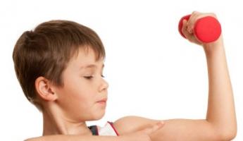 Безопасные упражнения с гантелями для детей